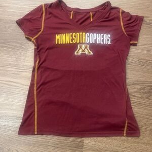 MN gophers t-shirt